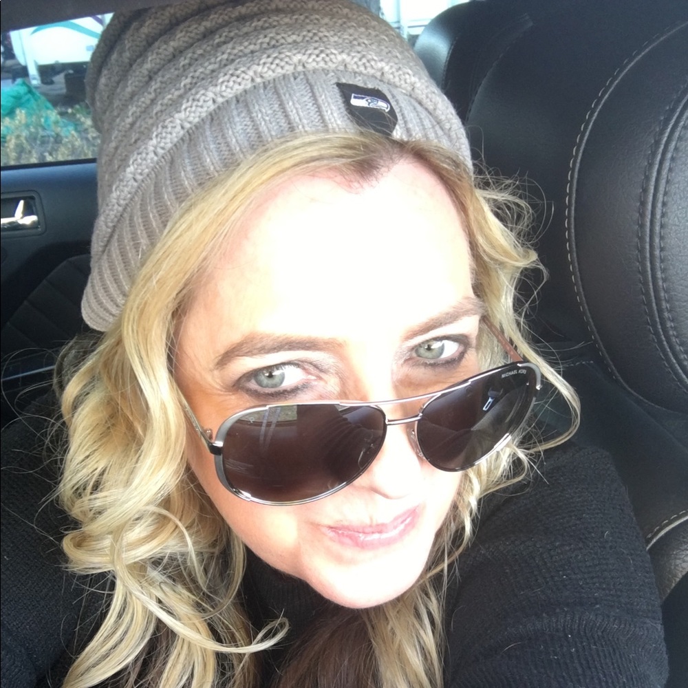 Meet your Posher, Leighanne